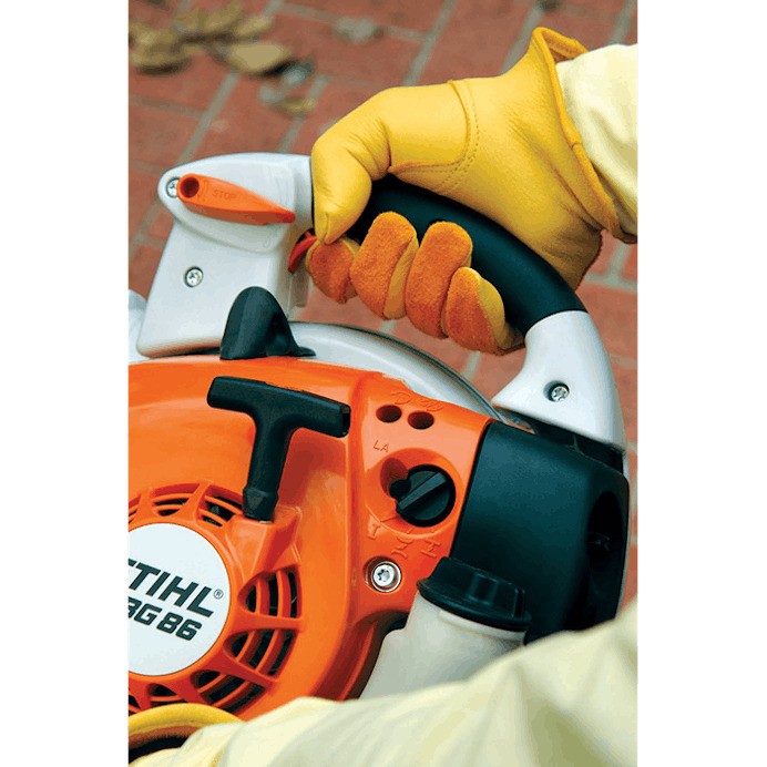 STIHL® BG 86 Handheld Blower | 27.2cc Engine | Up to 15 Newtons Blowing Force